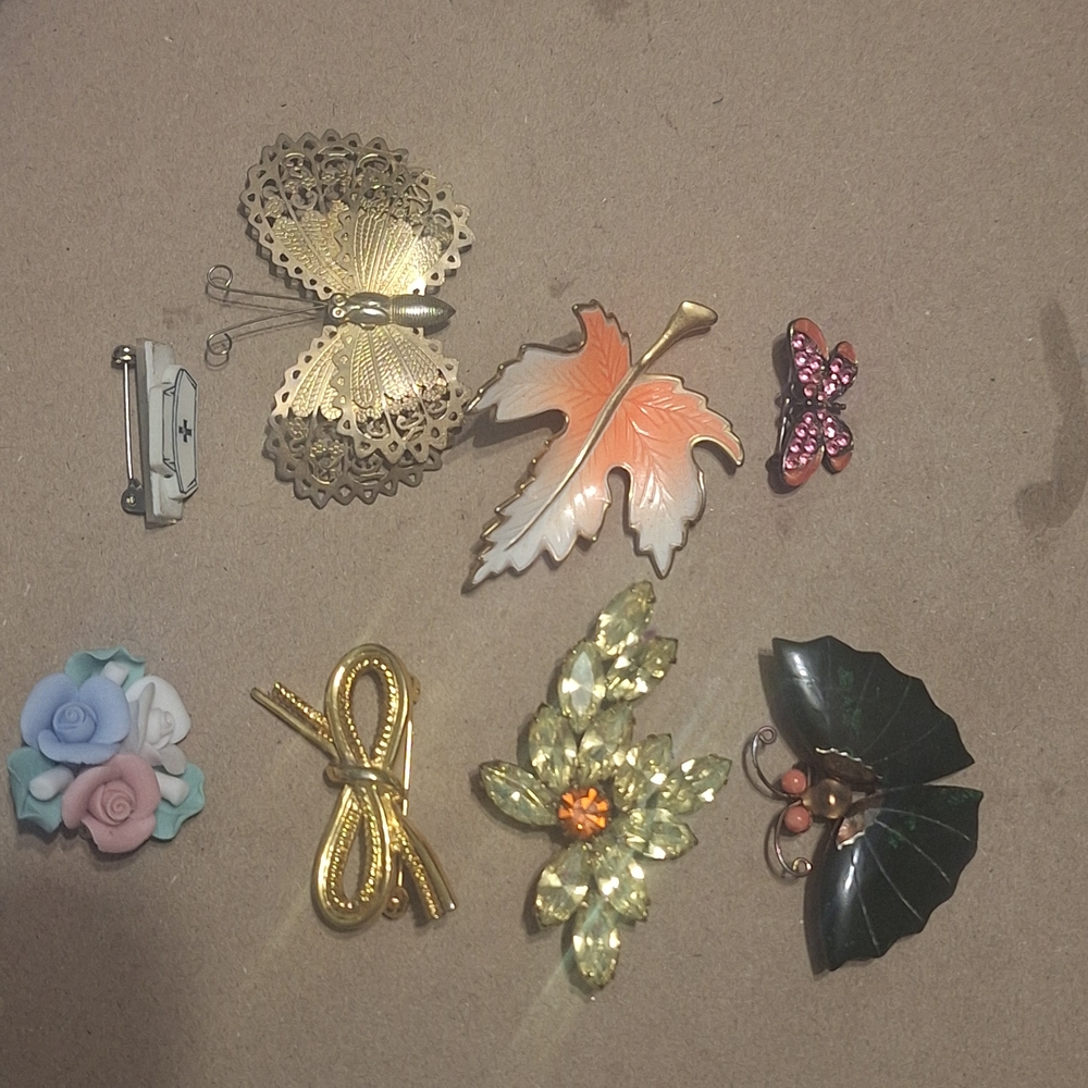 Assorted Women’s Decorative Brooches - Gold, Pink, Green, Peach, Ivory